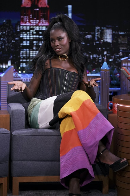 Jodie Turner-Smith portant Christopher John Rogers