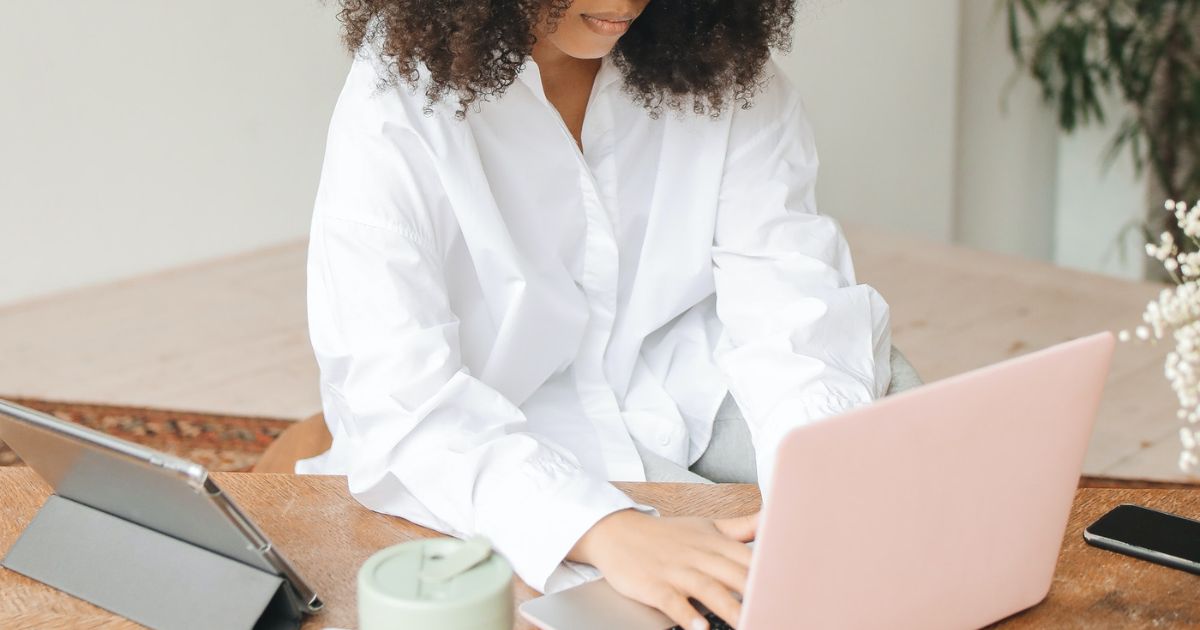 Nous ne pouvons pas oublier les femmes noires à mesure que les lieux de travail changent
