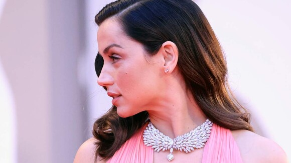 Les 3 looks d'Ana de Armas inspirés de Marilyn Monroe qui nous ont fait rêver