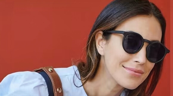 Sassa de Osma est la meilleure ambassadrice de sa marque de sacs (et de la mode "made in Spain") avec ce superbe look de mi-saison