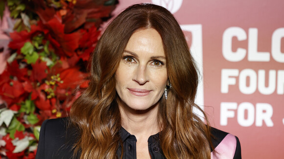 Julia Roberts dit oui à l'association "survêtement" et talons