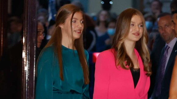 Infanta Sofía opte pour une robe de lingerie