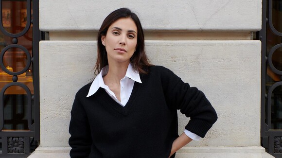 Sassa d'Osma et la jupe de Massimo Dutti qui flatte et convient à toutes les morphologies