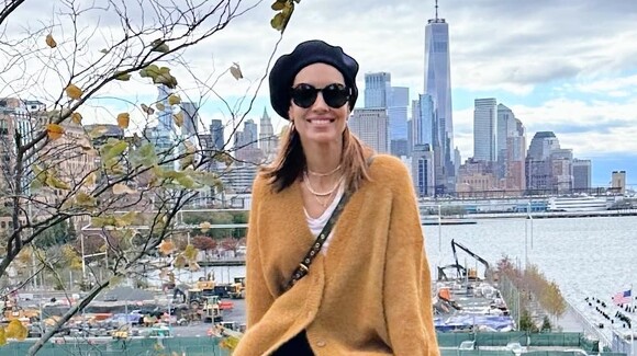 Tous vos looks d'hiver ont besoin d'un béret, mot d'Eugenia Silva