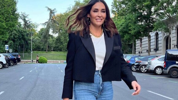 Vicky Martín Berrocal défend comme personne le look basique par excellence de l'automne