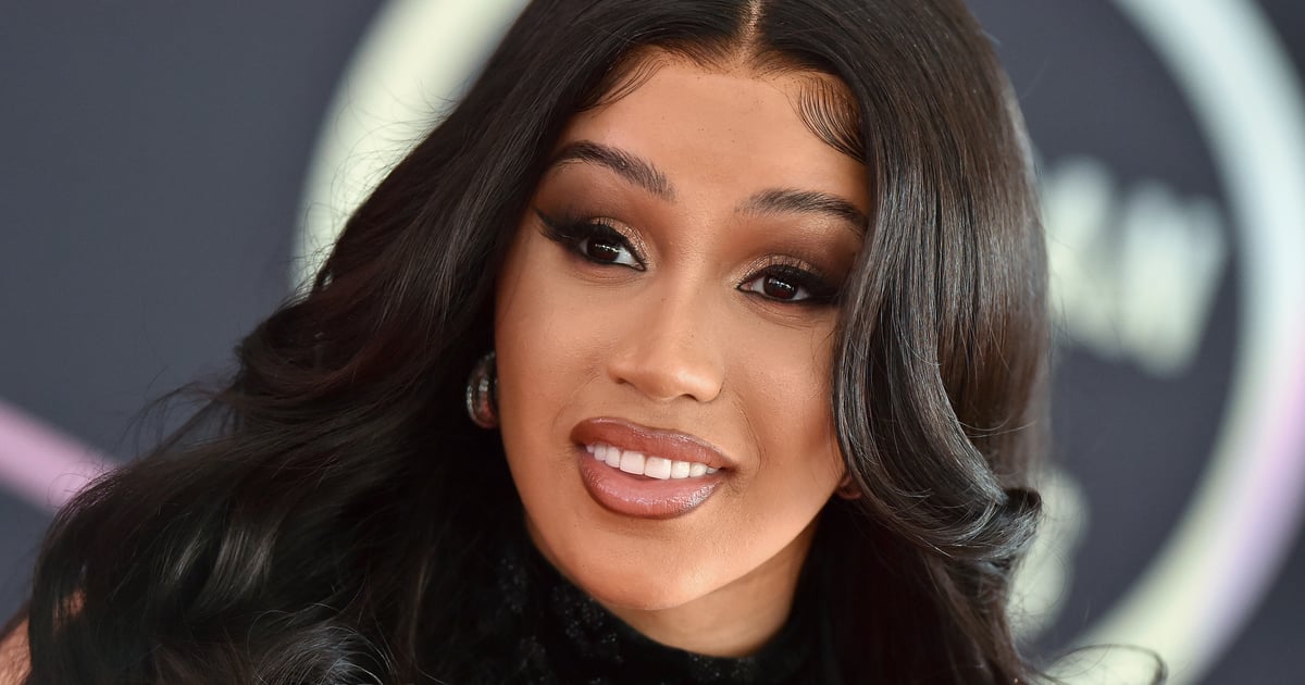 Cardi B a reçu des conseils de nez de Kim Kardashian