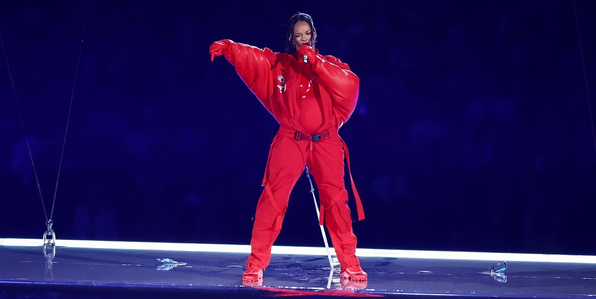 Comment acheter les baskets que Rihanna portait pour son spectacle de la mi-temps du Super Bowl