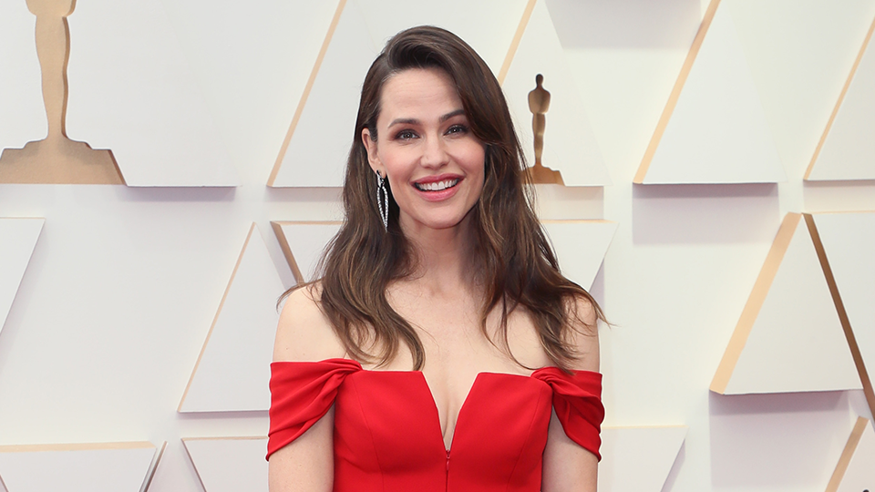 Jennifer Garner Has Been Using This $25 Blush From Amazon ‘For About Ever’
