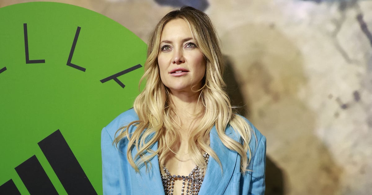 Kate Hudson porte un soutien-gorge en cristal étincelant