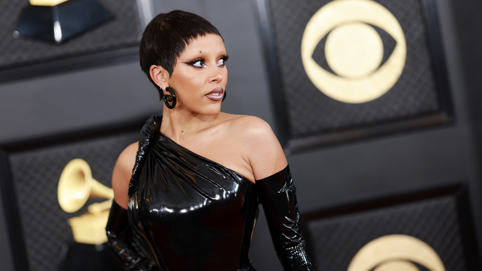 For The Love Of Latex, Doja Cat Stuns In Hard Core Versace At The 2023 Grammy Awards