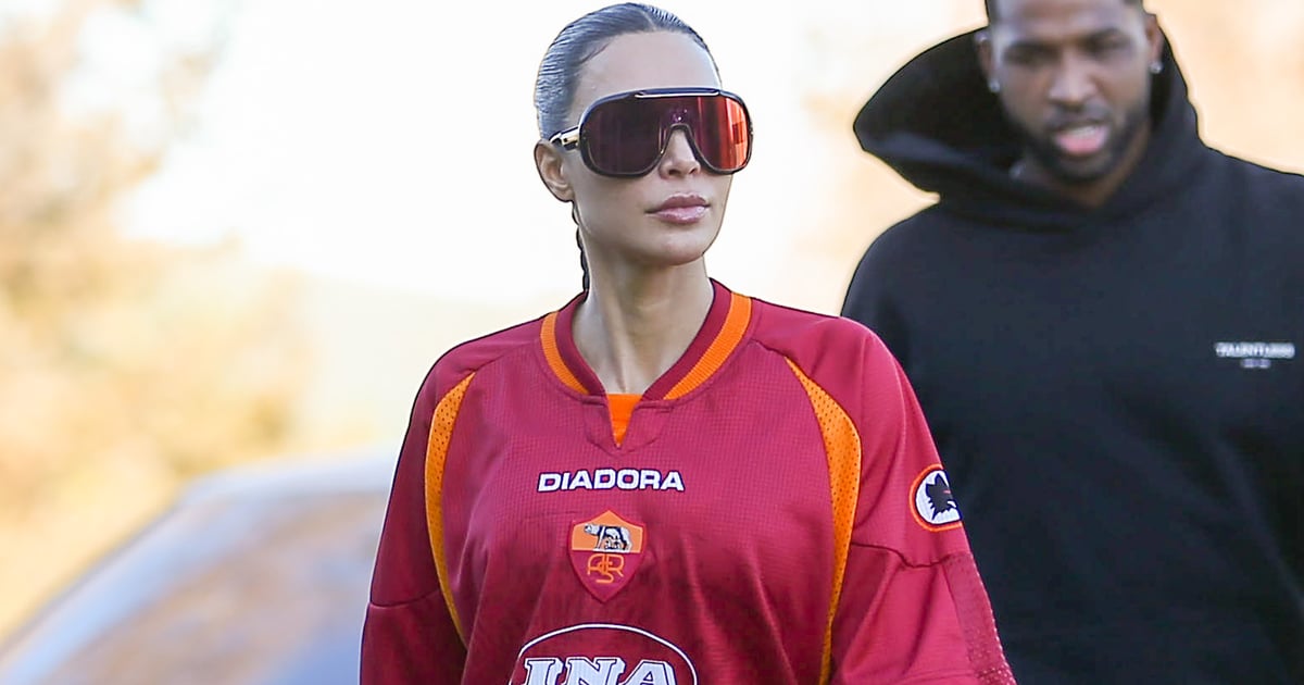 Le maillot de football de la chemise Roma de Kim Kardashian pointe sur la recherche