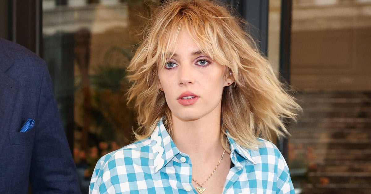 Maya Hawke va sans pantalon à la Fashion Week de Milan