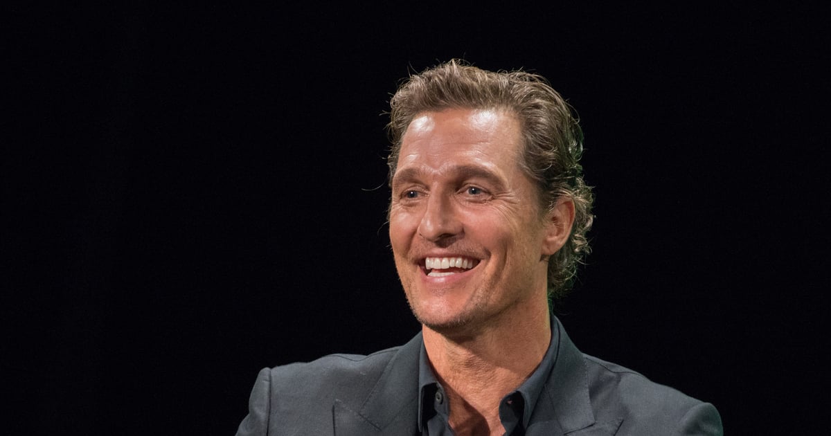 Matthew McConaughey coupe les cheveux de son fils : voir les photos