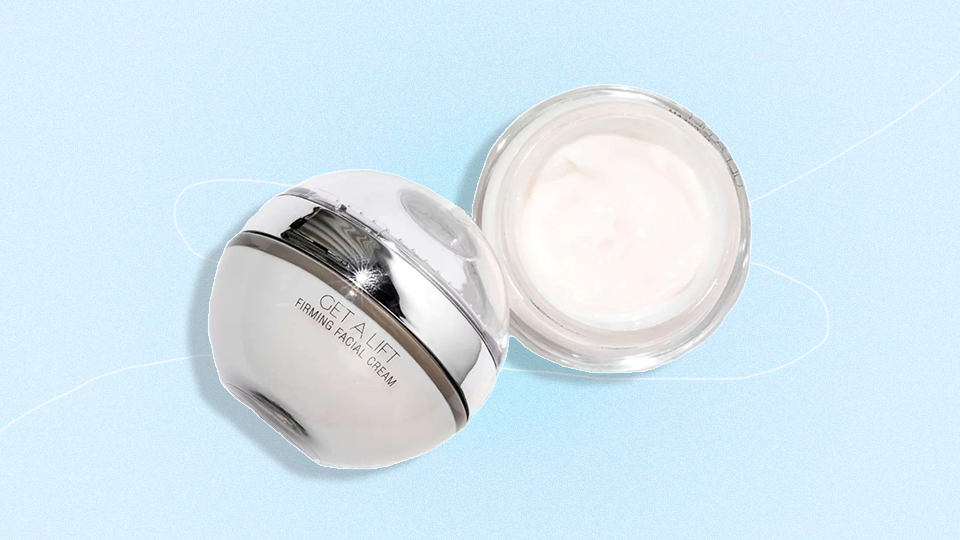 Shoppers Are Ditching Their $200 Creams For This $39 Option That Ages Skin Backwards