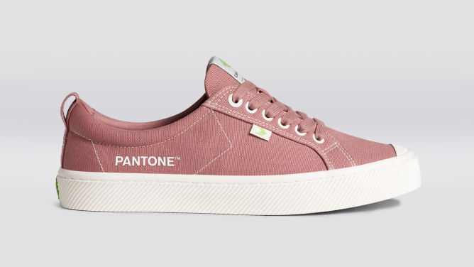 Cariuma OCA Low en rose fanée