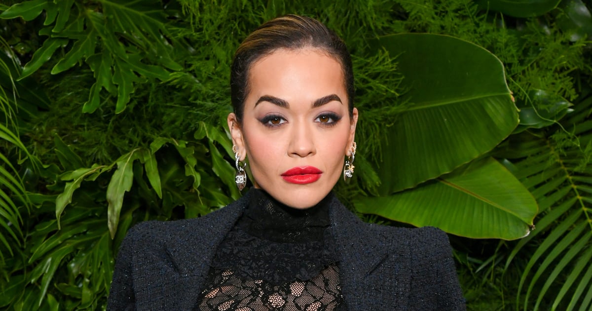 Rita Ora porte une robe nue transparente pour un rendez-vous chez les cheveux