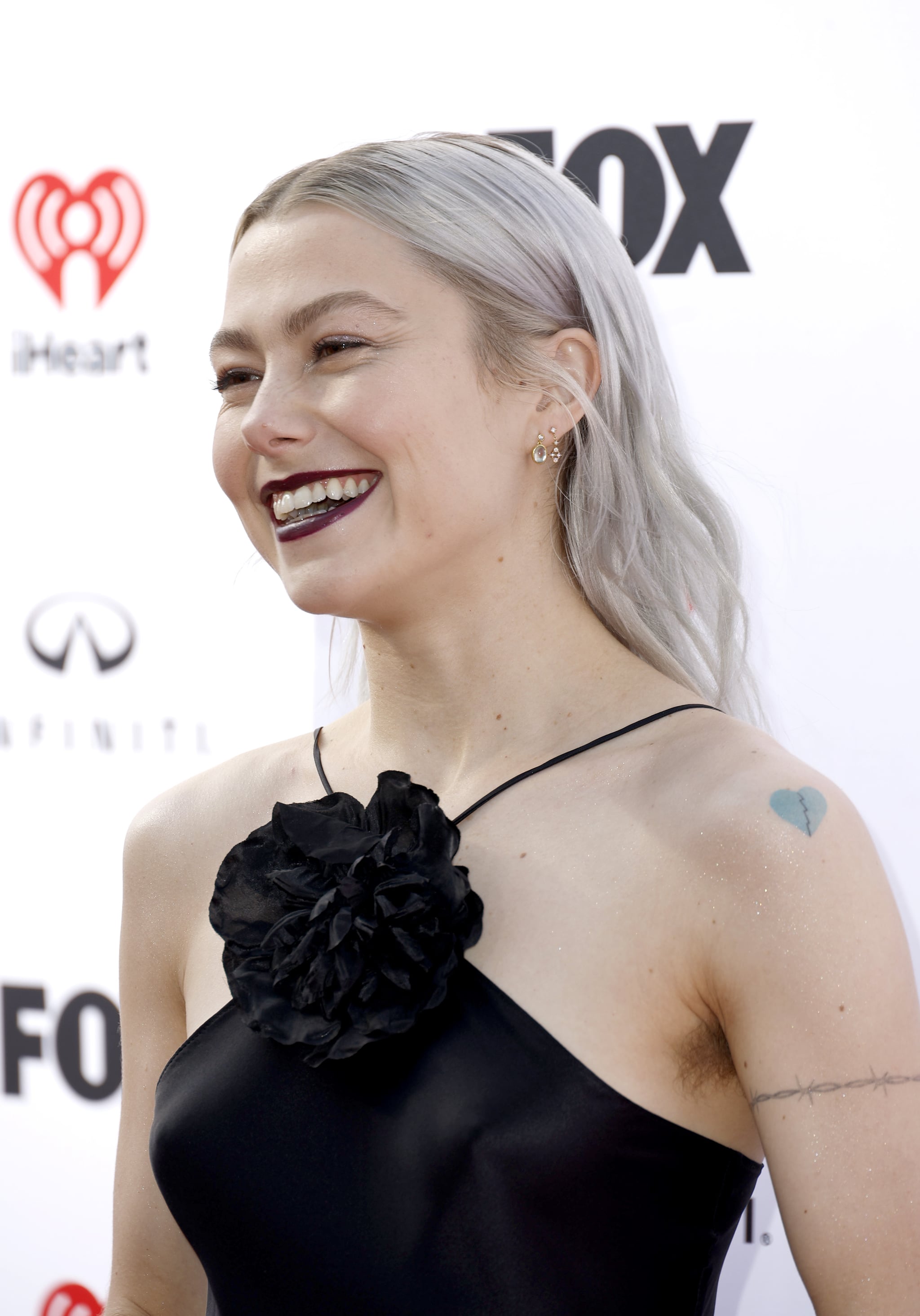 HOLLYWOOD, CALIFORNIE - 27 MARS : Phoebe Bridgers assiste aux iHeartRadio Music Awards 2023 au Dolby Theatre le 27 mars 2023 à Hollywood, Californie.  (Photo de Frazer Harrison/Getty Images)