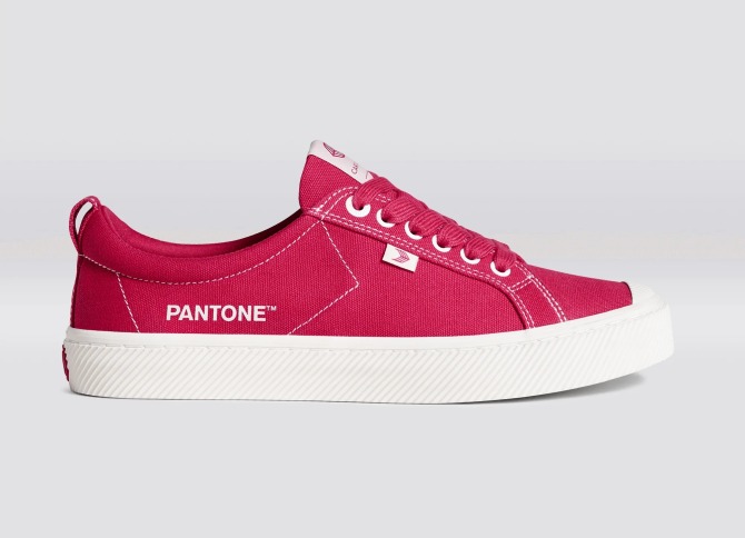 Cariuma OCA Low Toile Viva Magenta