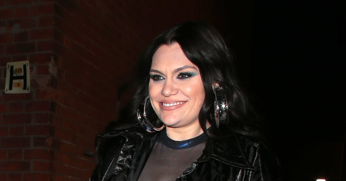 Jessie J présente Baby Bump dans une tenue transparente