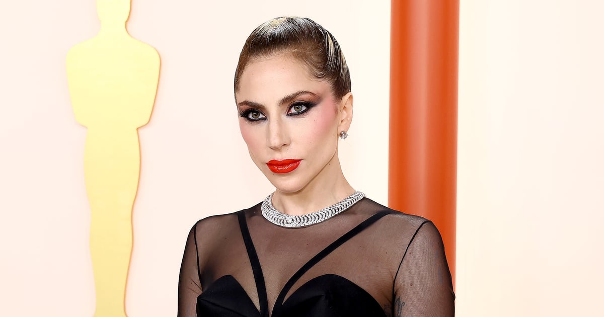 La robe Versace à corset transparent de Lady Gaga aux Oscars 2023