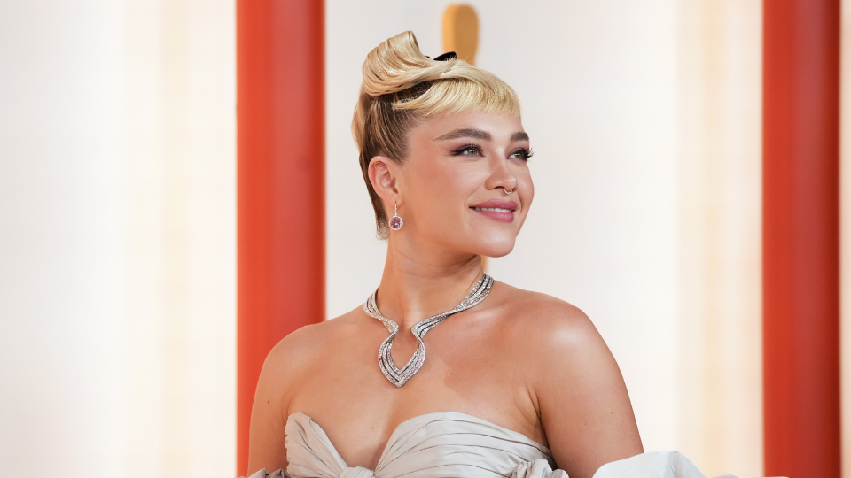 Florence Pugh Just Wore Booty Shorts On The Oscars Red Carpet