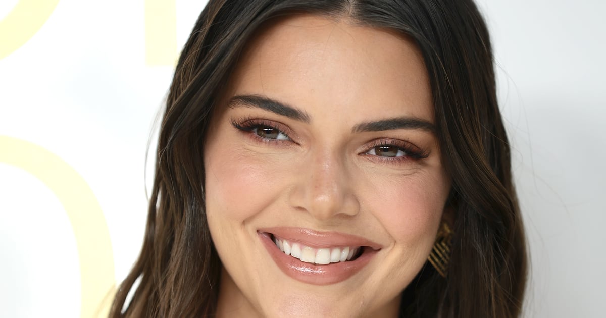Les ongles chartreuse et le bikini floral de Kendall Jenner