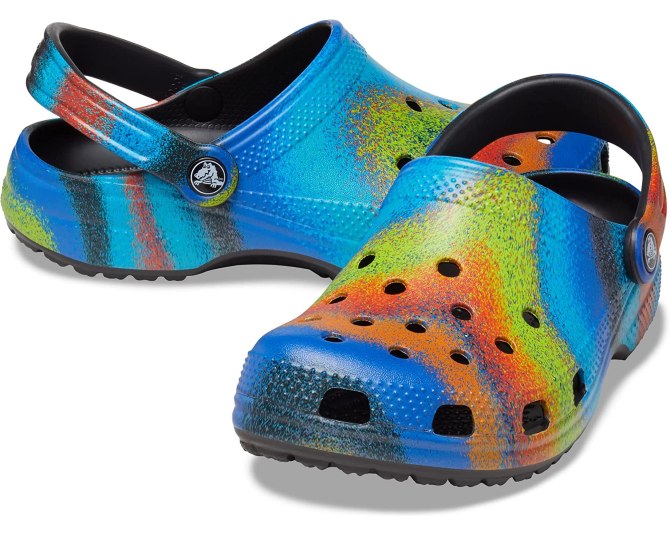 Sabots graphiques tie-dye classiques Crocs