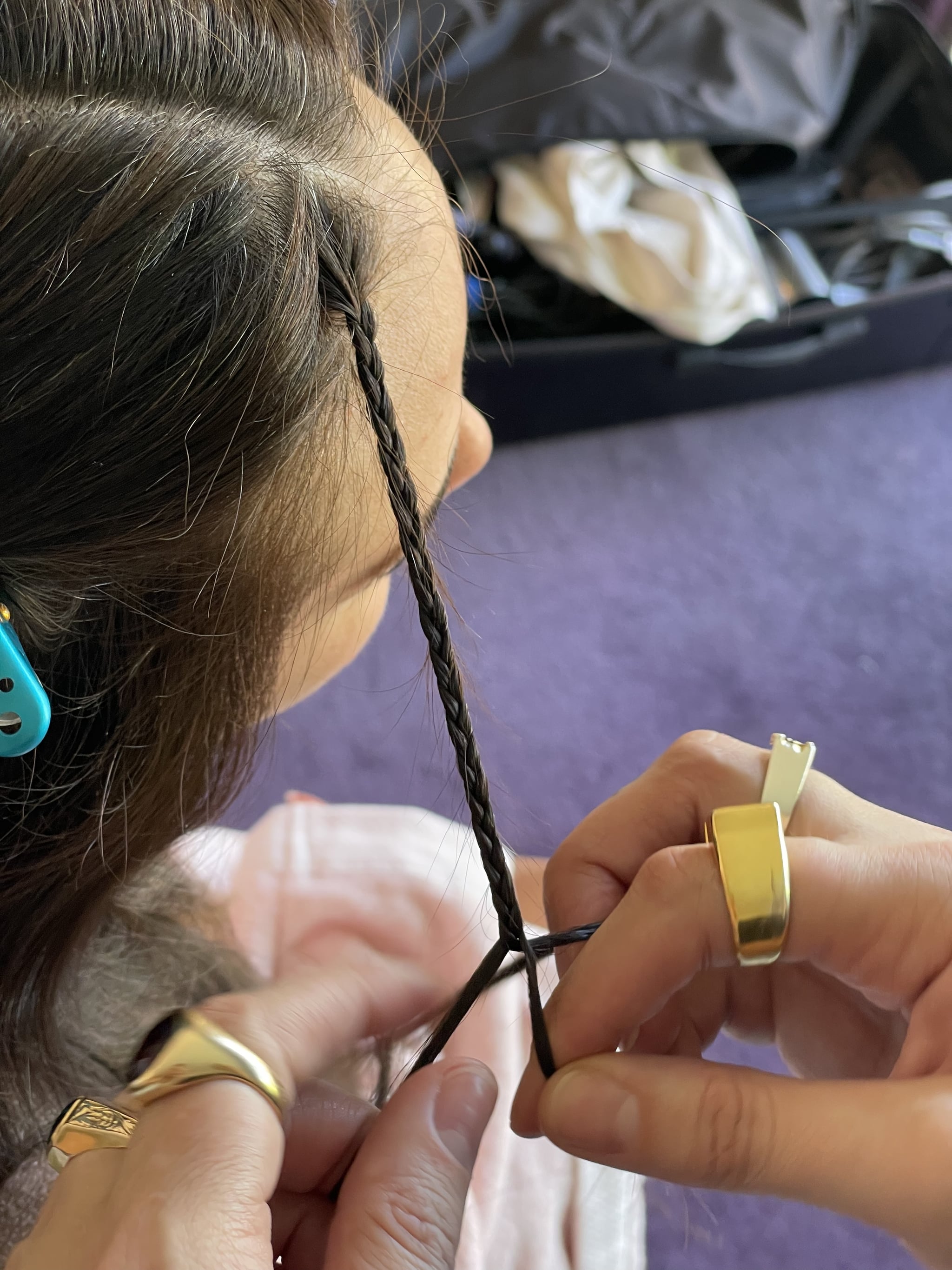 J'ai essayé la tendance des cheveux du festival : expérience de l'éditeur de tresses de bébé et de clips de papillon J'ai essayé la tendance des cheveux du festival : expérience de l'éditeur de tresses de bébé et de clips de papillon