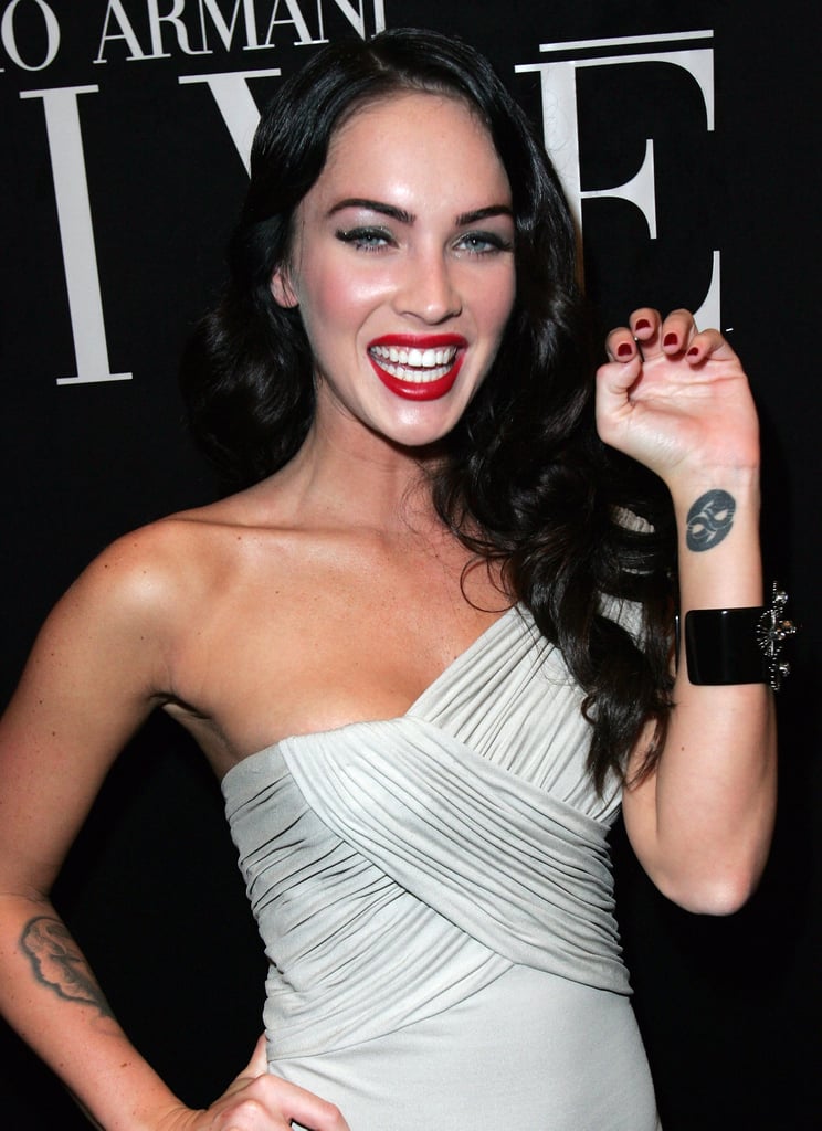 Le tatouage de poignet Yin-Yang de Megan Fox