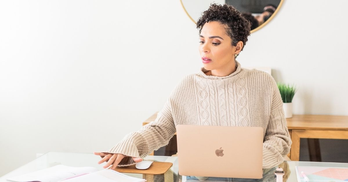 Comment les femmes qui réussissent s'attaquent à la crise en milieu de semaine