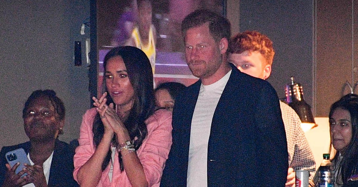 Meghan Markle porte un blazer-short Staud pour le match des Lakers