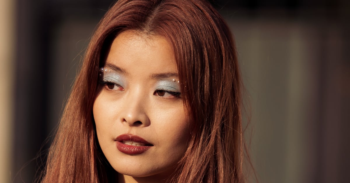 Les "yeux hologrammes" sont la tendance maquillage de l'été