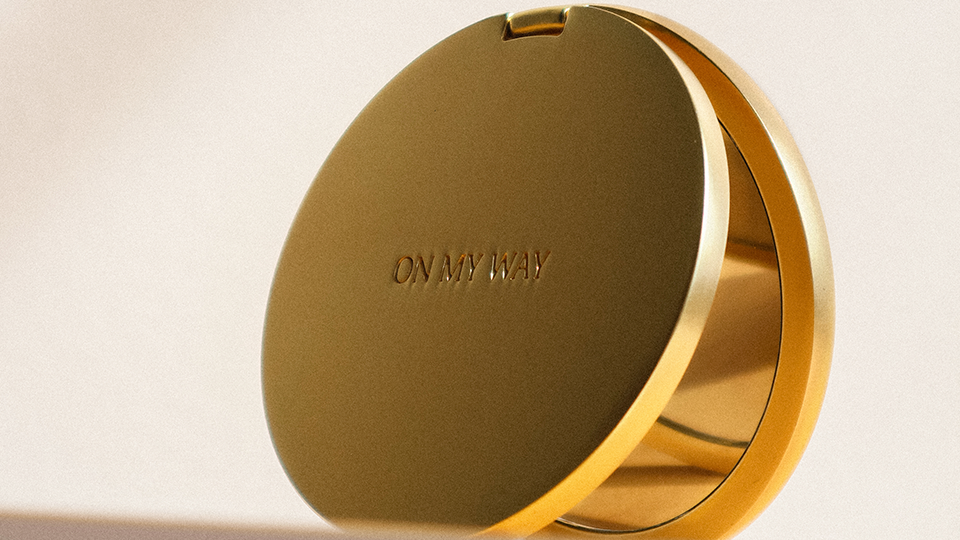 How to Get The Most Luxurious Compact Mirror For Free