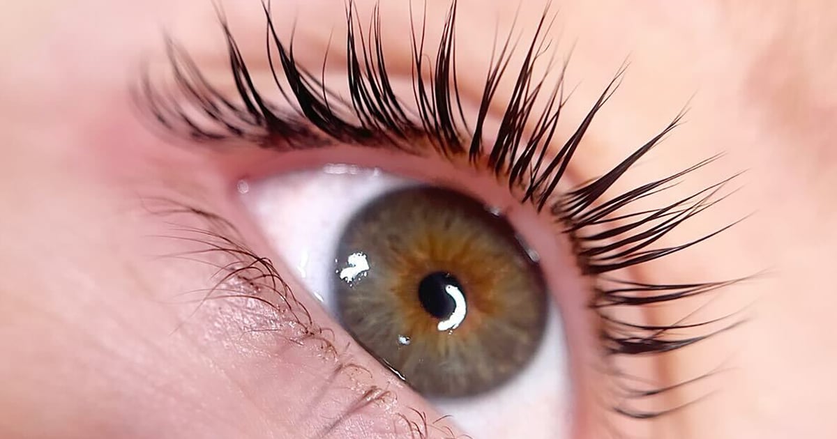 Avantages et inconvénients du lifting des cils, selon un expert en beauté
