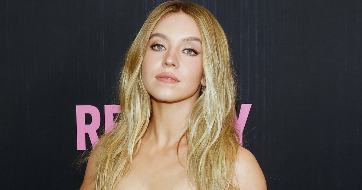 La robe Schiaparelli Couture noire à panneaux transparents de Sydney Sweeney