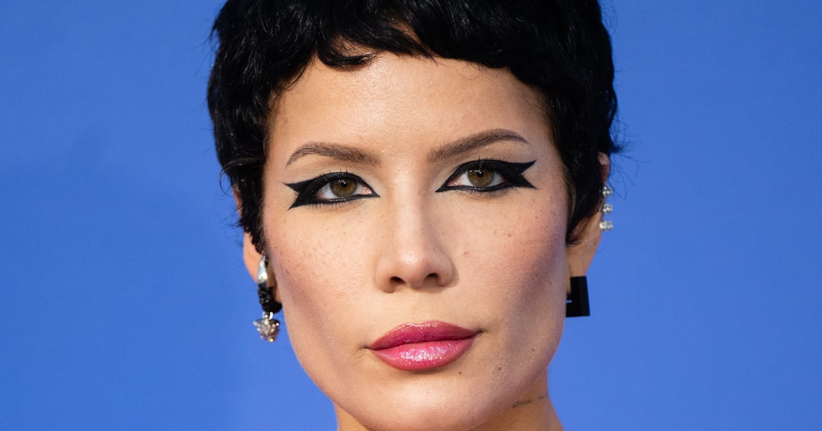 La micro frange de Halsey est super énervée