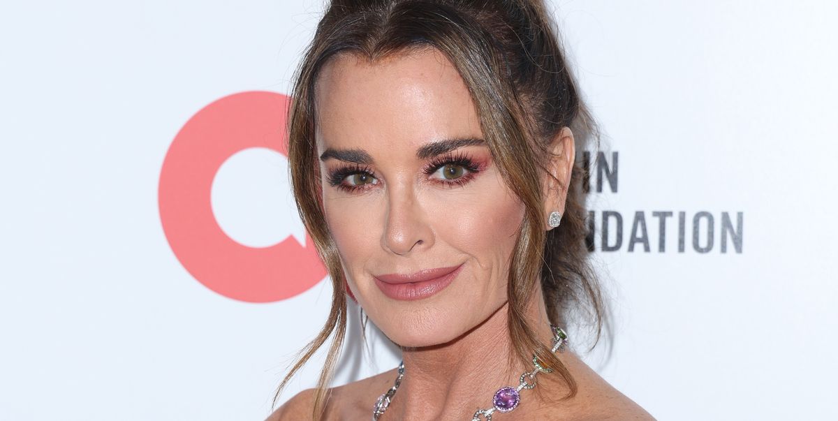 'RHOBH' Star Kyle Richards, 54 ans, ne jure que par cette crème pour le cou pour "raffermir et raffermir" la peau