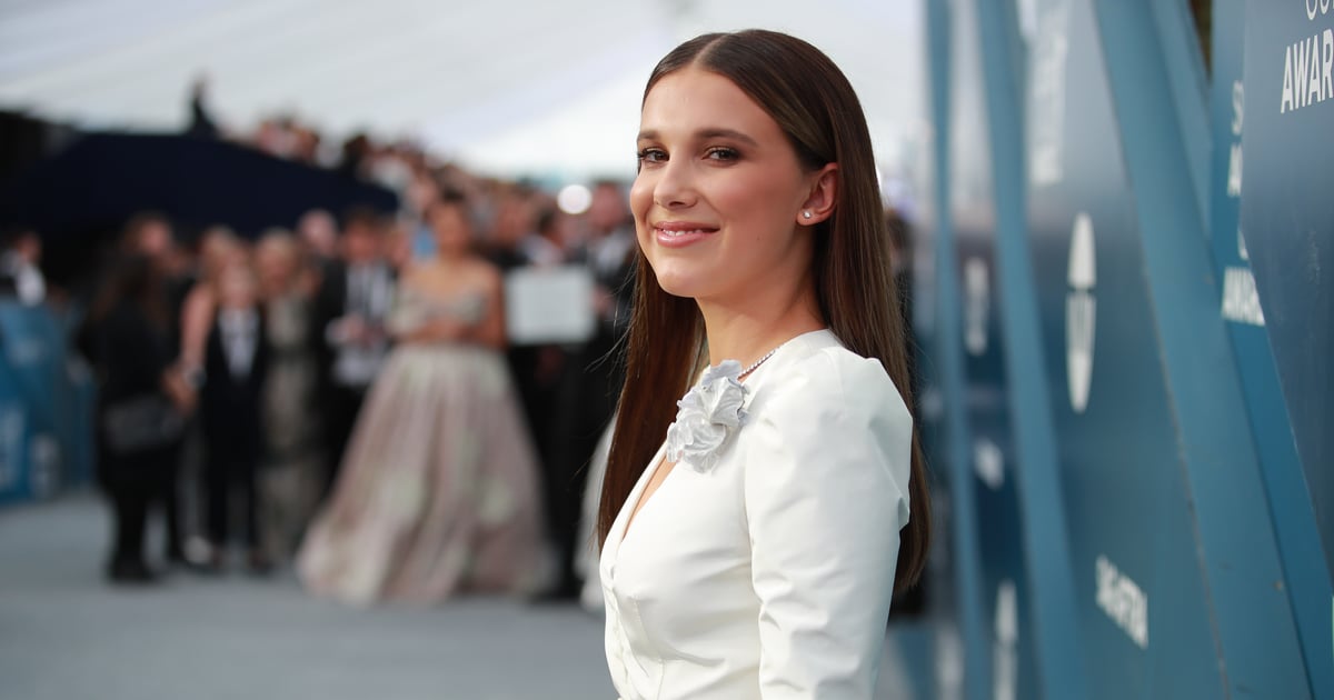 La robe jaune Reformation de Millie Bobby Brown