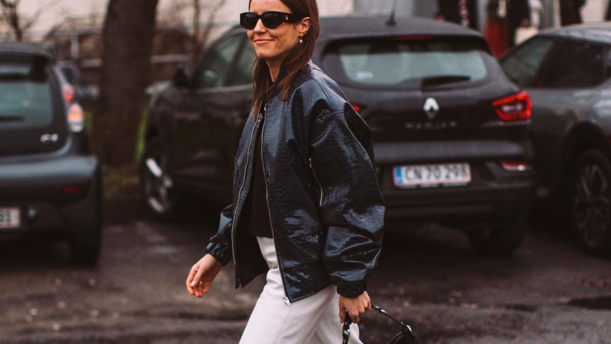 Le 'bomber' est la veste d'automne et Mango a les plus jolies