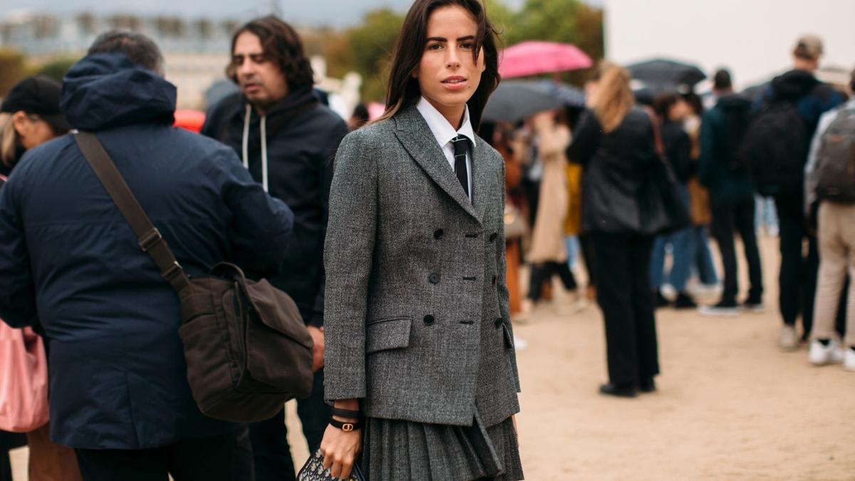 Votre garde-robe de rentrée : cet automne, il vous faut une mini-jupe plissée