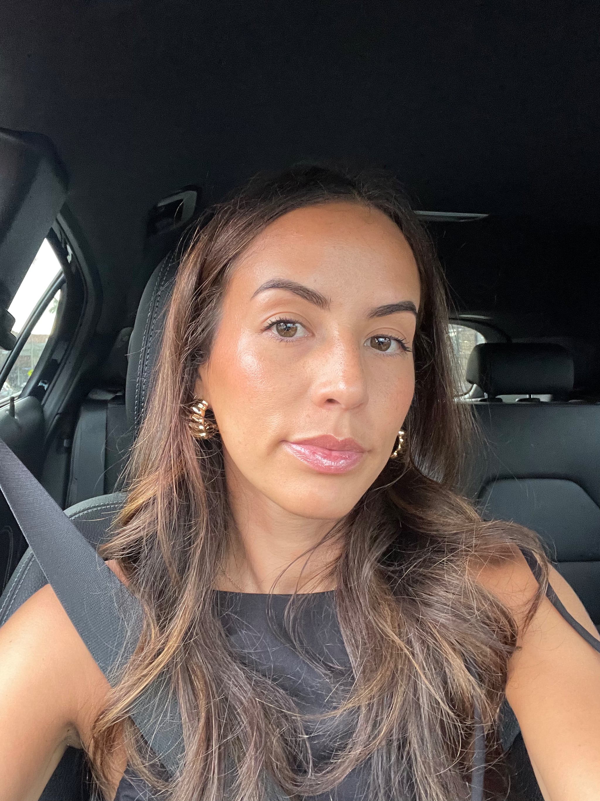 Poudre fixatrice pressée Easy Bake and Snatch de Huda Beauty 