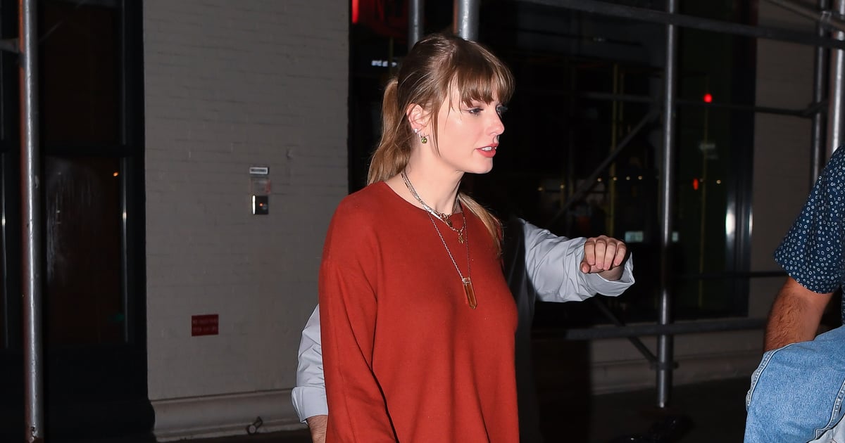 La robe et les bottes de réforme de Taylor Swift avec Sophie Turner