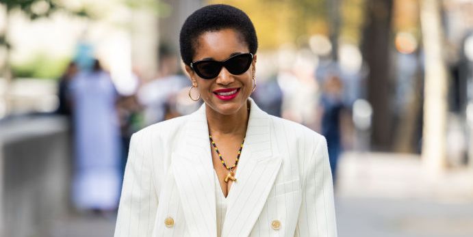 14 meilleurs ensembles de costumes pour femmes en 2023