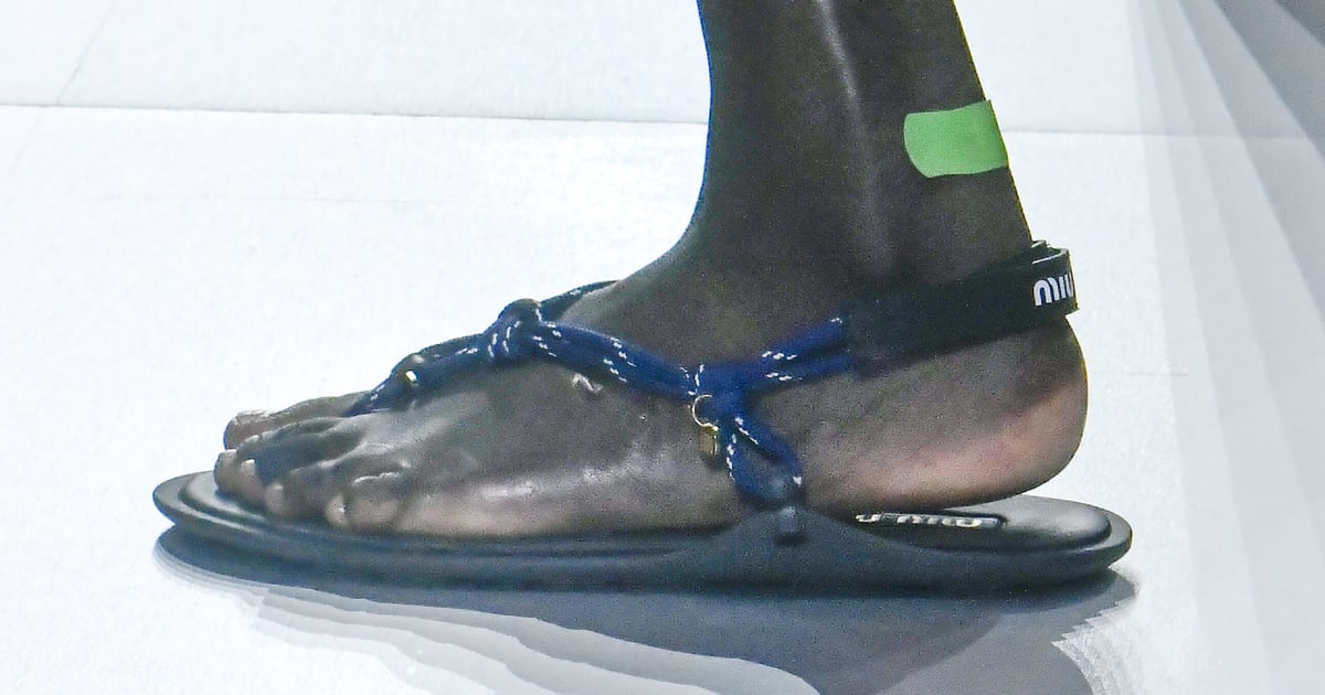 Les pansements colorés de Miu Miu à la Fashion Week de Paris