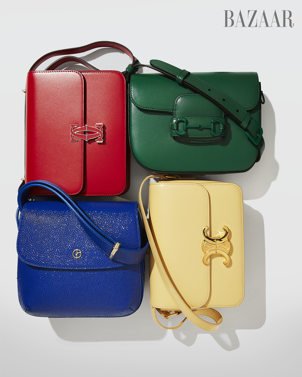 HBZ sacs de boîte monochromes dans le sens des aiguilles d'une montre en partant du haut à gauche sac à main giorgio armani la prima, 1 795 $ sac à bandoulière armanicom cartier double c de cartier, 2 700 $ sac 800 cartier gucci horsebit 1955, 3 250 $ guccicom celine par hedi slimane sac triomphe classique, 4 150 $ celinecom