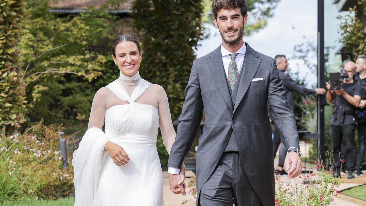 Combien coûte la robe de mariée de Marta Pombo, conçue par Redondo Brand ?