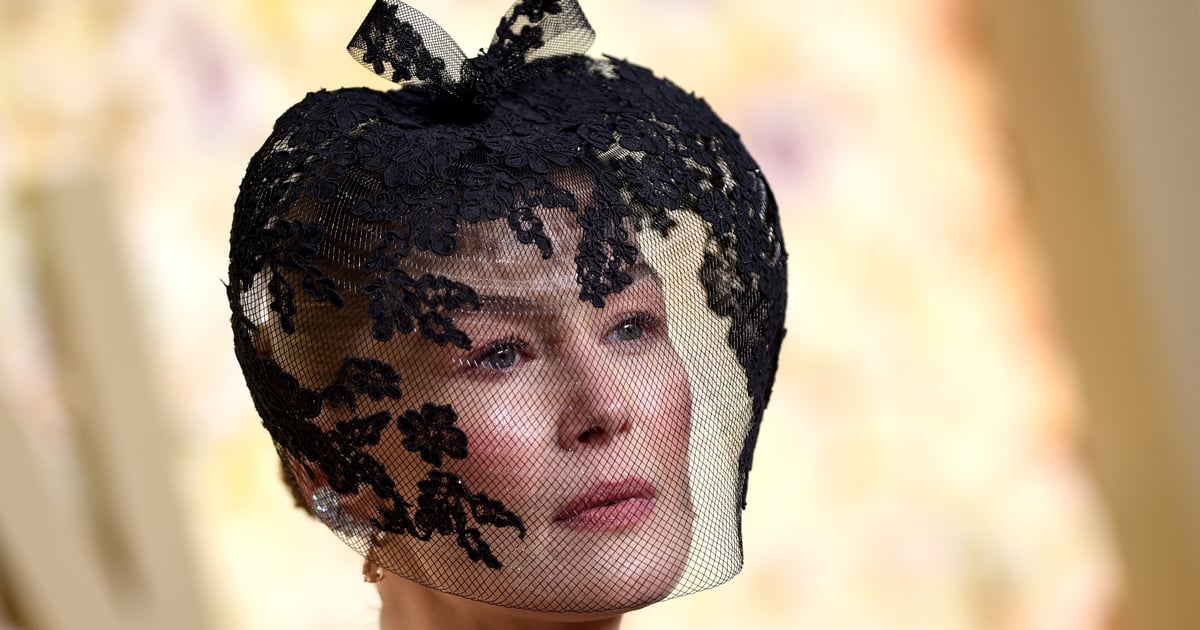 Veil Secret de Rosamund Pike sur le tapis rouge des Golden Globes