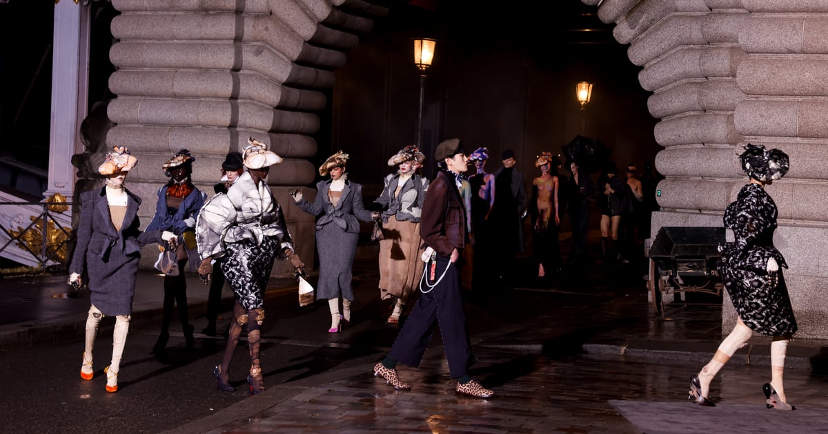 Faux poils pubiens utilisés au défilé Margiela Couture