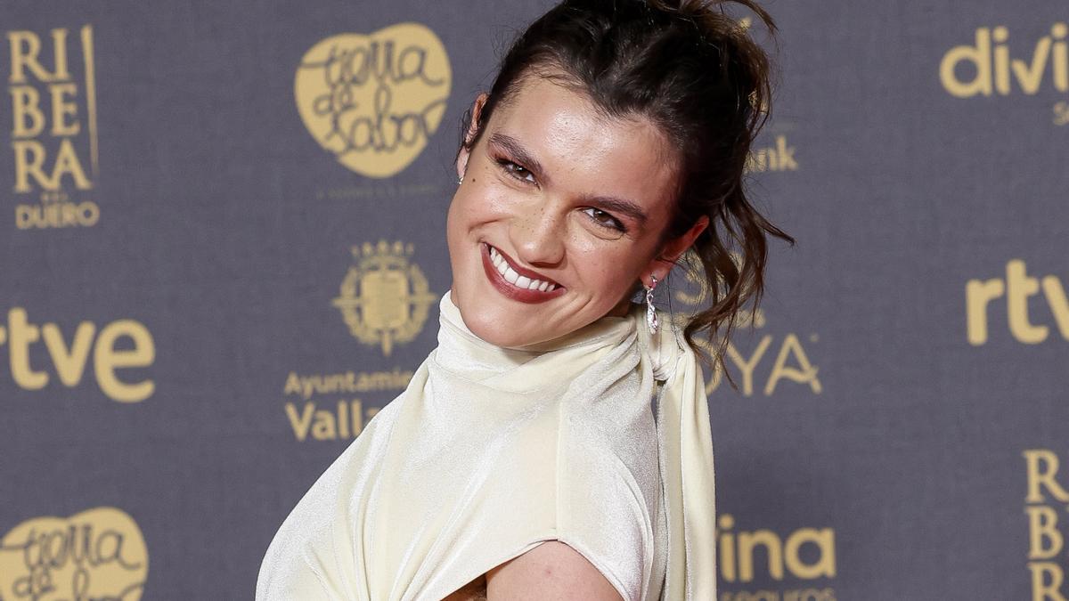 Amaia, impressionnante (et hypermoderne) sur le tapis rouge des Goya Awards 2024