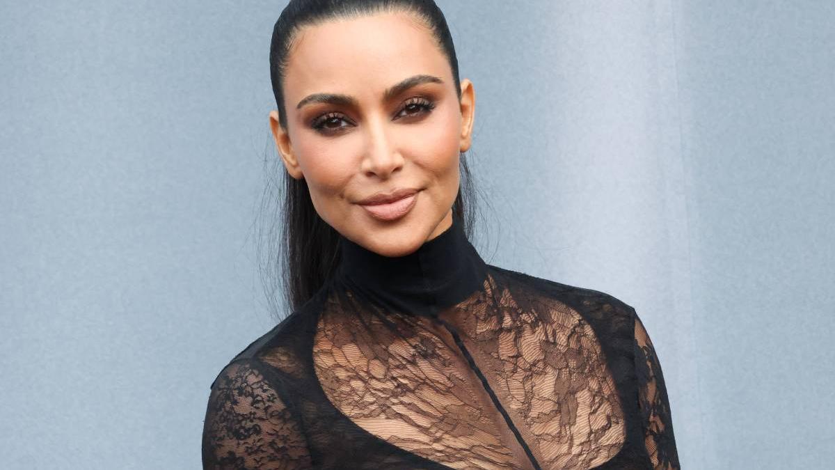 Kim Kardashian prévient : le look gothique est de retour